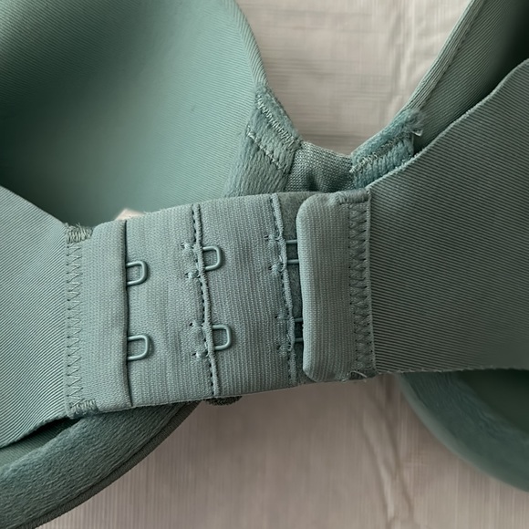 Lilyette NWT Bra - Picture 3 of 6